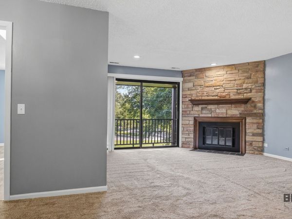 5S541 Paxton Drive , Unit G, Naperville, IL 60563