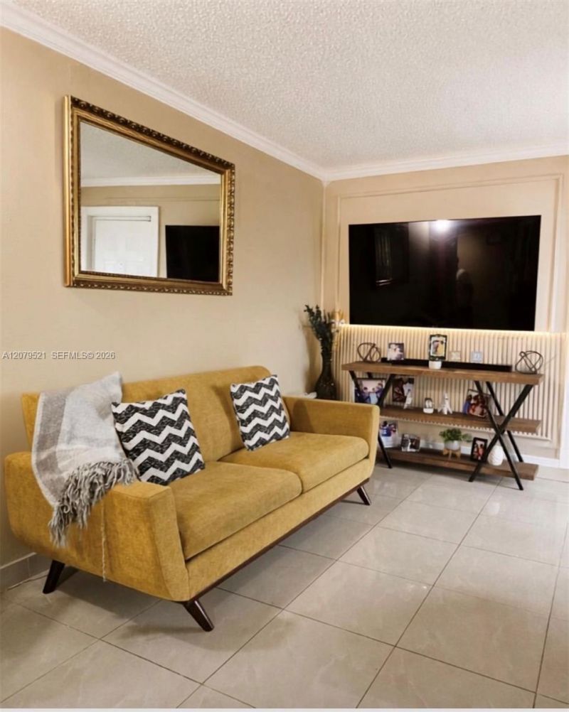 2138 SW 6th St, Unit 403, Miami, FL 33135 Photo