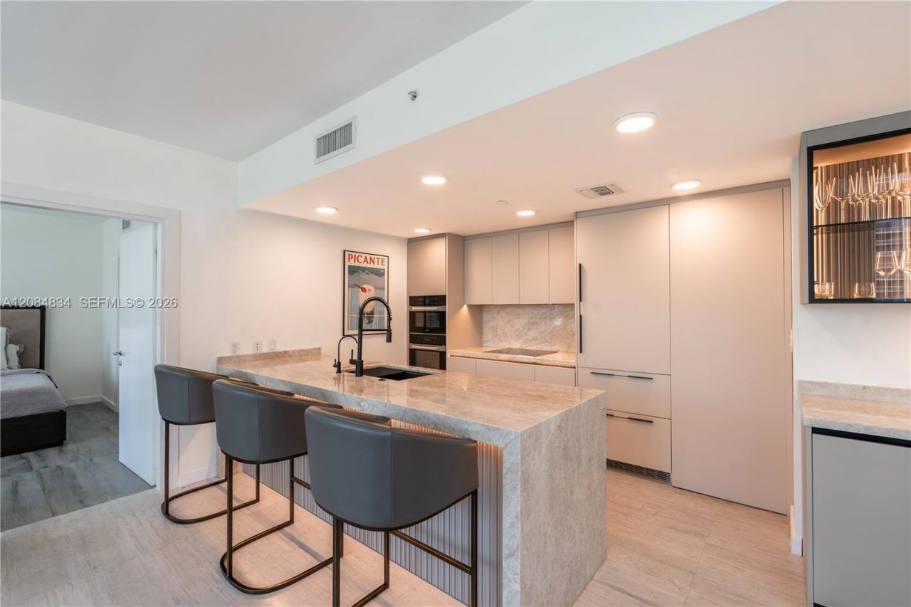 200 Biscayne Blvd Way , Unit 508, Miami, FL 33131 Photo
