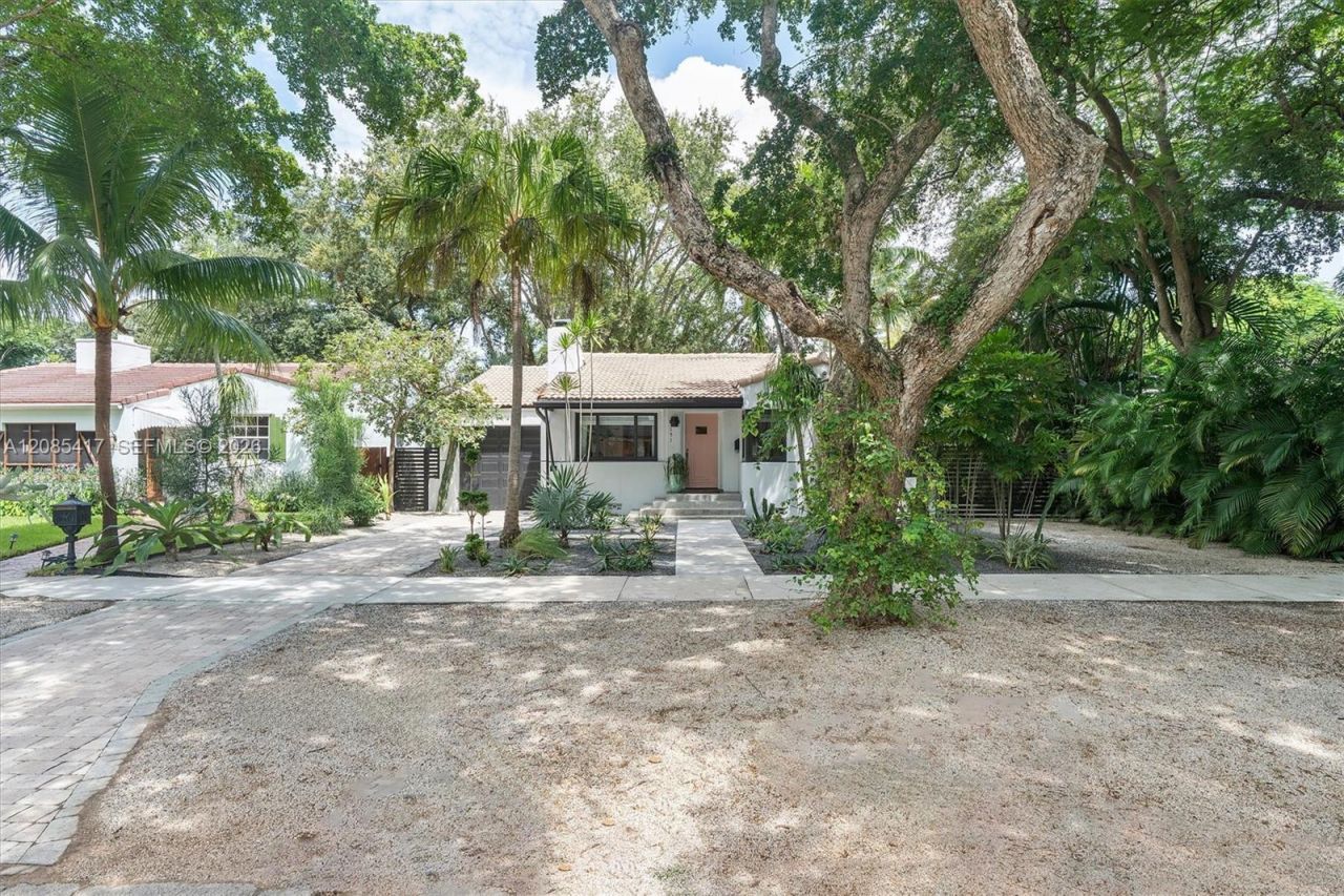 151 NE 88th St, El Portal, FL 33138 Photo