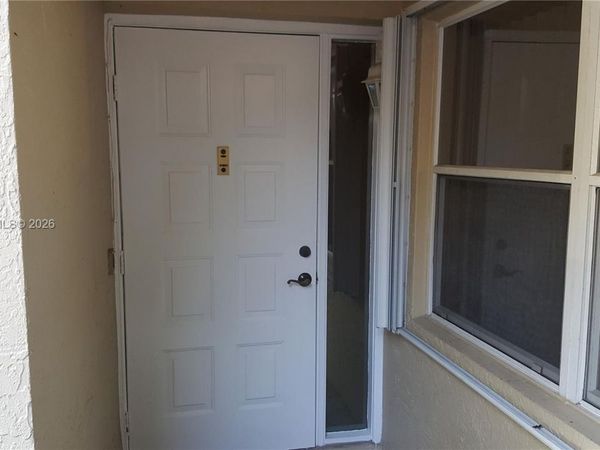 1421 NW 123rd Ter, Unit 1421, Pembroke Pines, FL 33026