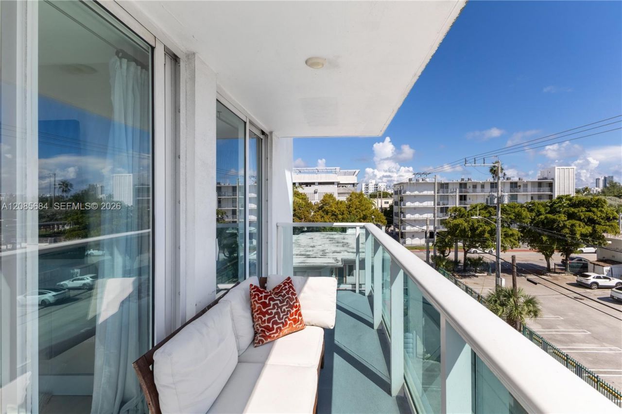 1035 West Ave, Unit 404, Miami Beach, FL 33139 Photo