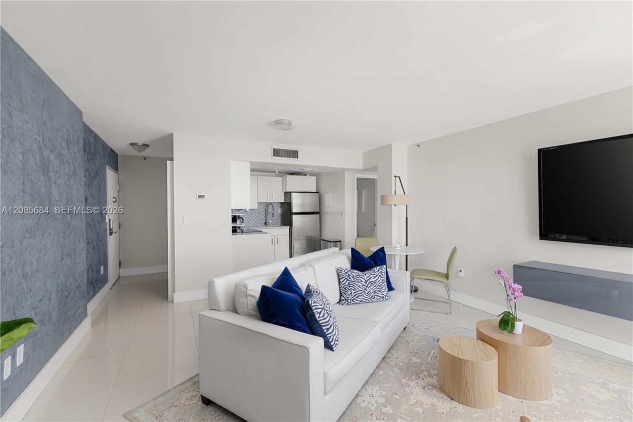 1035 West Ave, Unit 404, Miami Beach, FL 33139 Photo