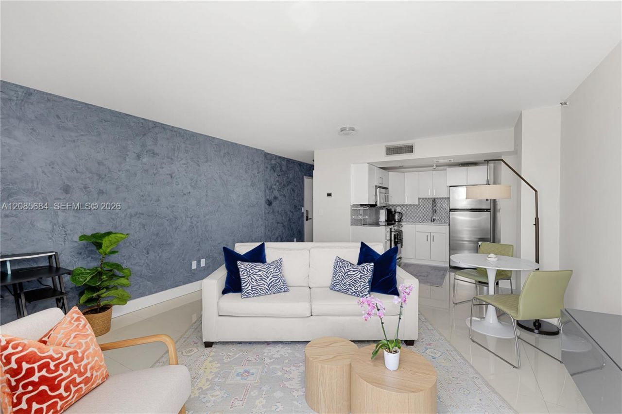 1035 West Ave, Unit 404, Miami Beach, FL 33139 Photo
