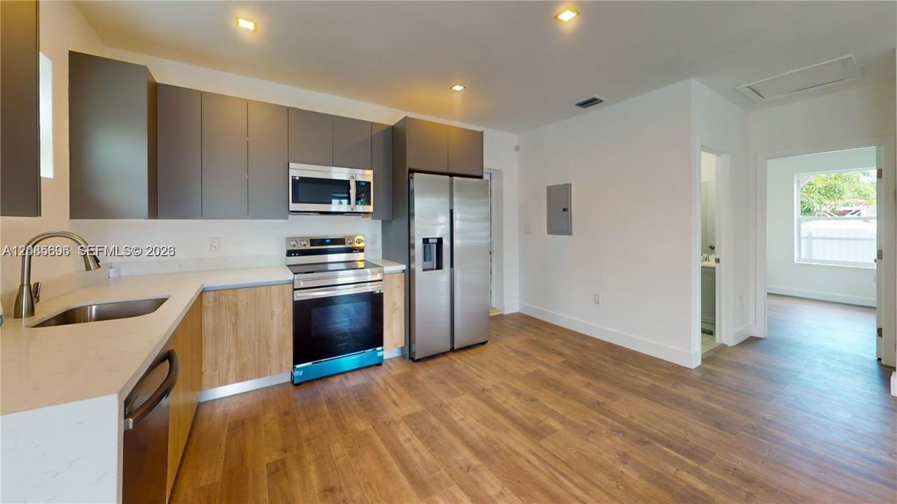 511 SE 2nd Street, Hialeah, FL 33010 Photo