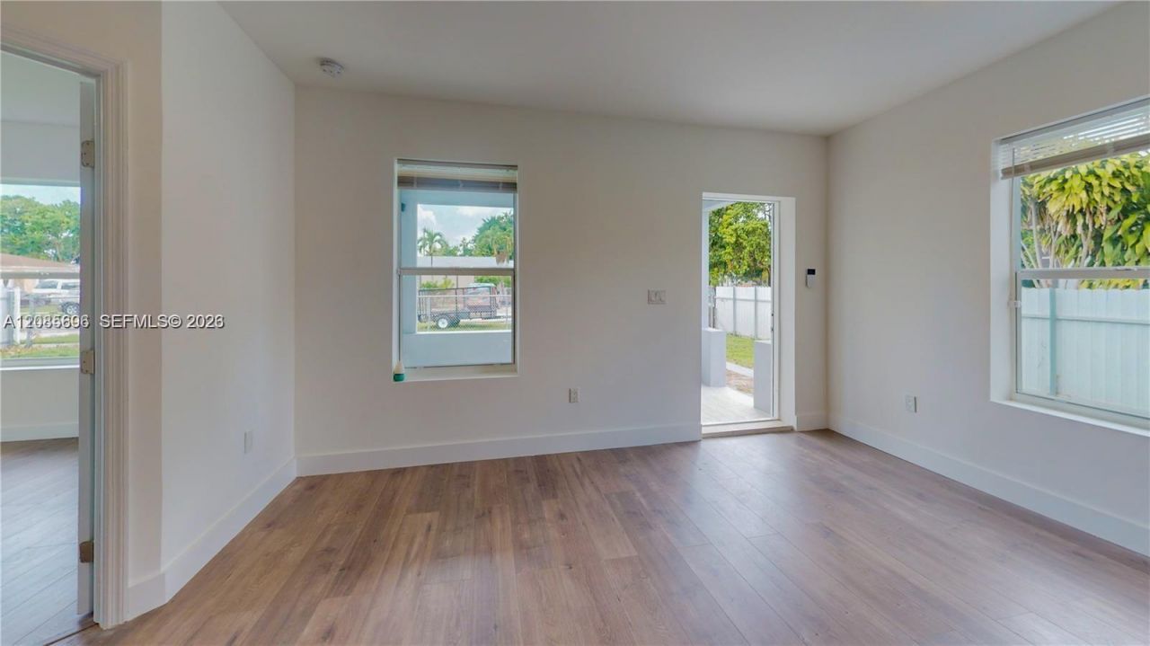 511 SE 2nd Street, Hialeah, FL 33010 Photo