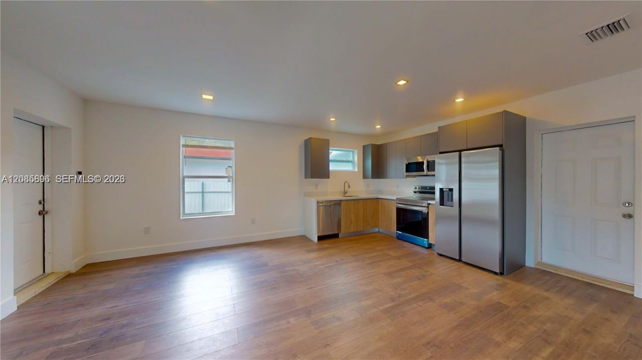 511 SE 2nd Street, Hialeah, FL 33010 Photo