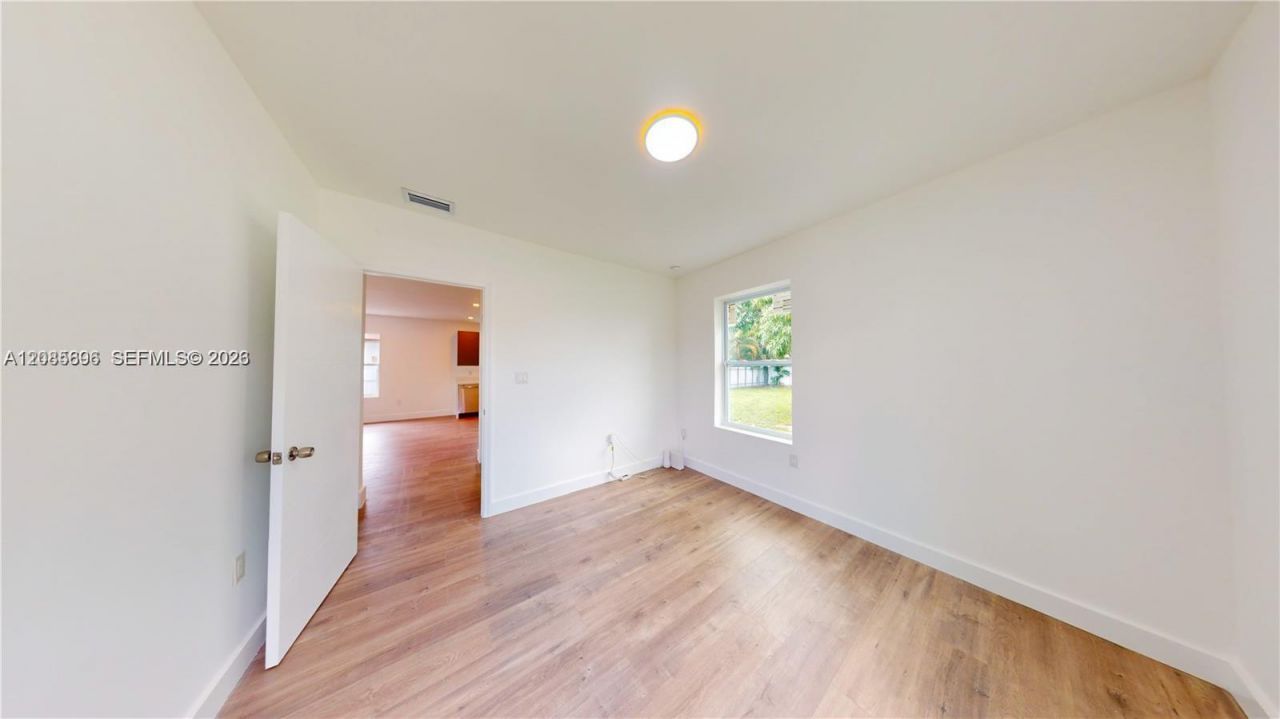 511 SE 2nd Street, Hialeah, FL 33010 Photo