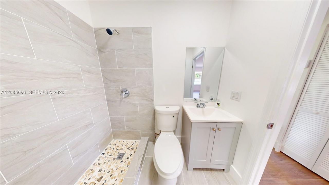 511 SE 2nd Street, Hialeah, FL 33010 Photo