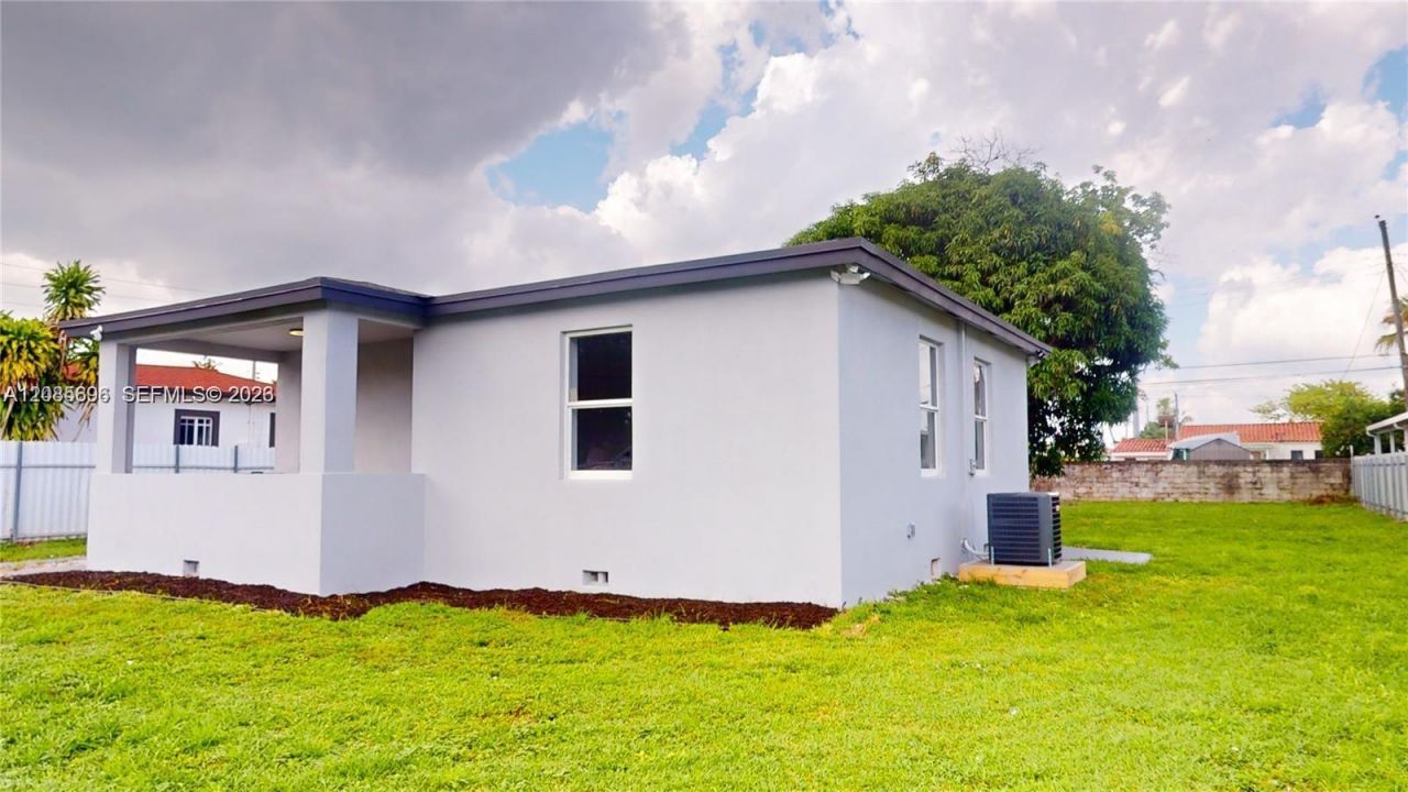 511 SE 2nd Street, Hialeah, FL 33010 Photo