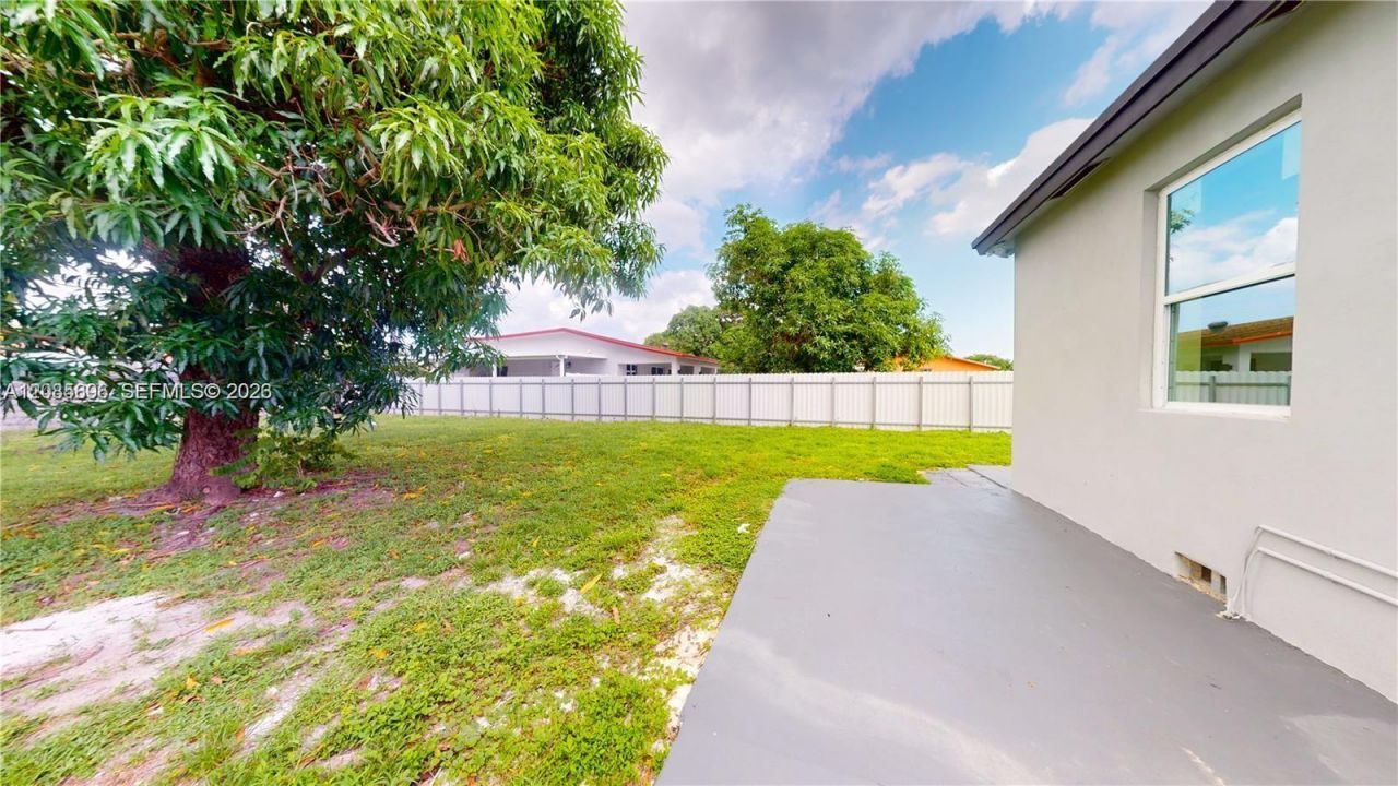 511 SE 2nd Street, Hialeah, FL 33010 Photo