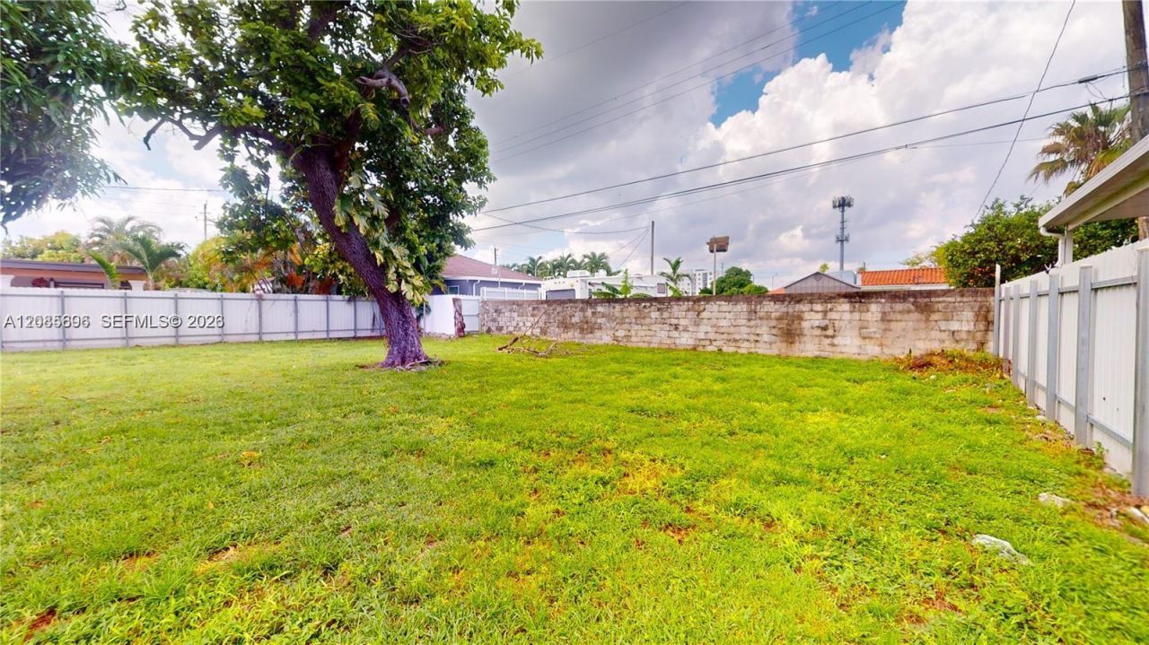 511 SE 2nd Street, Hialeah, FL 33010 Photo