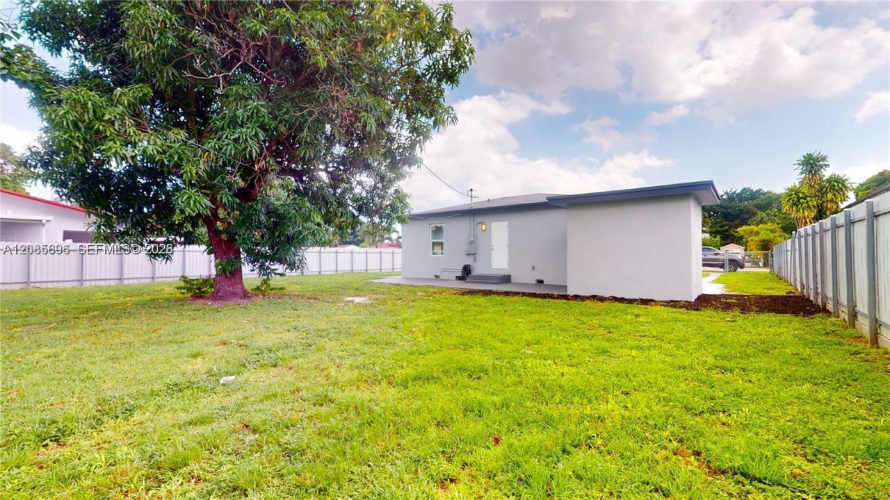 511 SE 2nd Street, Hialeah, FL 33010 Photo