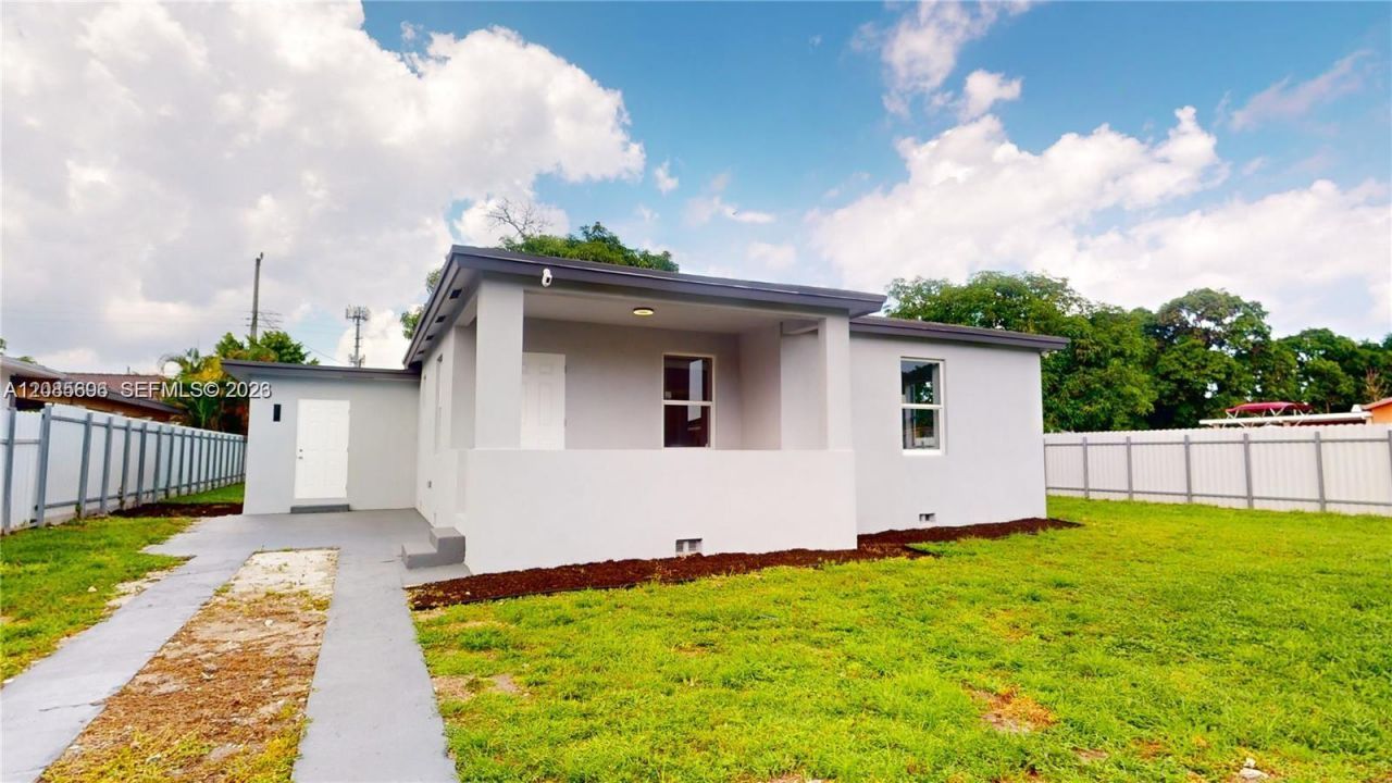 511 SE 2nd Street, Hialeah, FL 33010 Photo