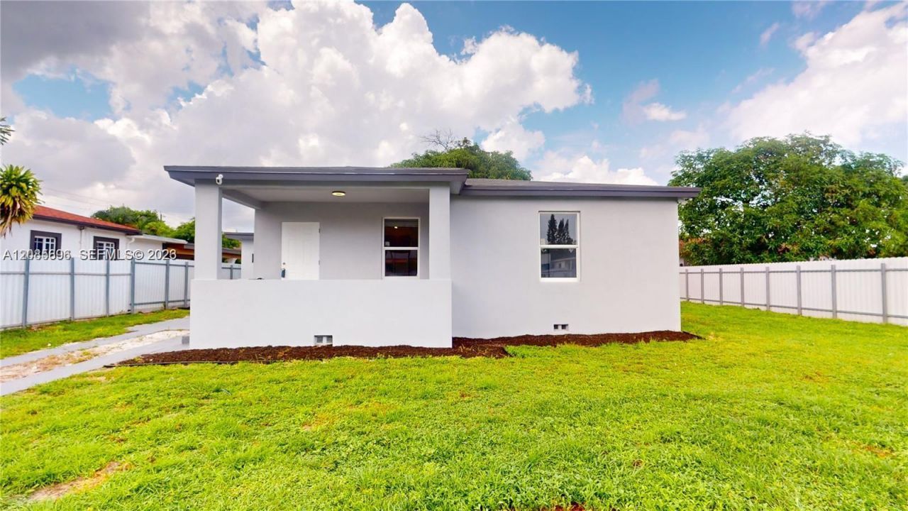 511 SE 2nd Street, Hialeah, FL 33010 Photo