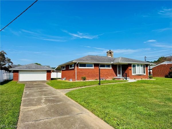 817 Morgan Avenue, Belpre, OH 45714