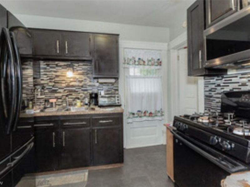3336 W 90TH Street, Cleveland, OH 44102 Photo 3