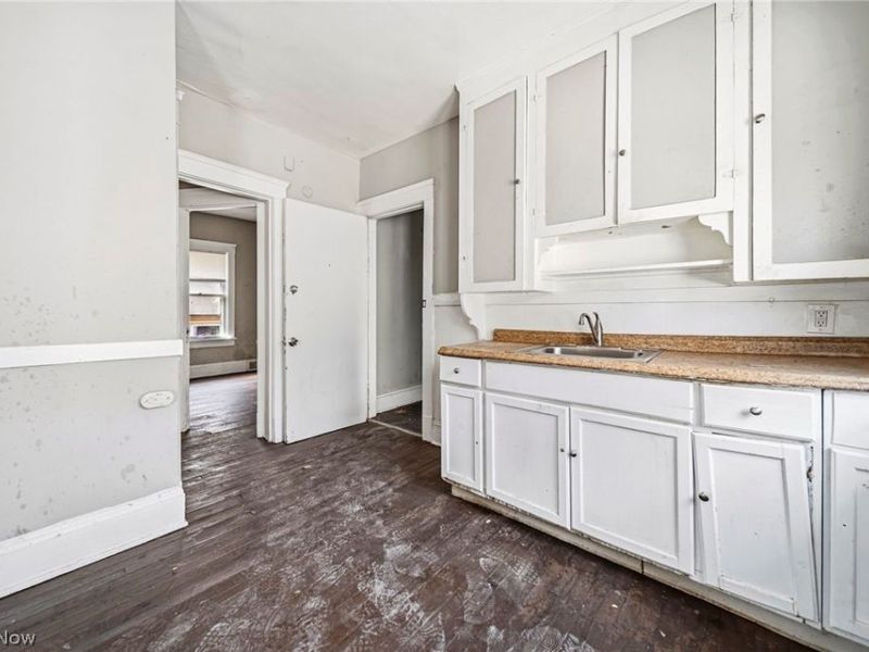 406 E 148th Street, Cleveland, OH 44110 Photo 24