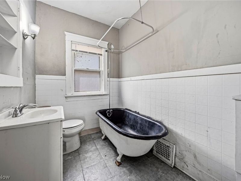 406 E 148th Street, Cleveland, OH 44110 Photo 29