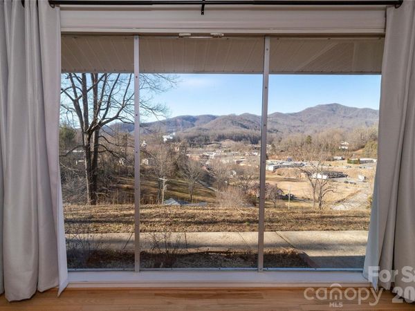 223 Cherry Street , Sylva, NC 28779