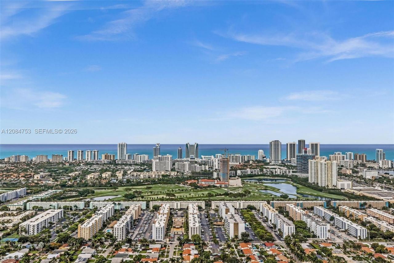 610 NE 12th Ave , Unit 206, Hallandale Beach, FL 33009 Photo