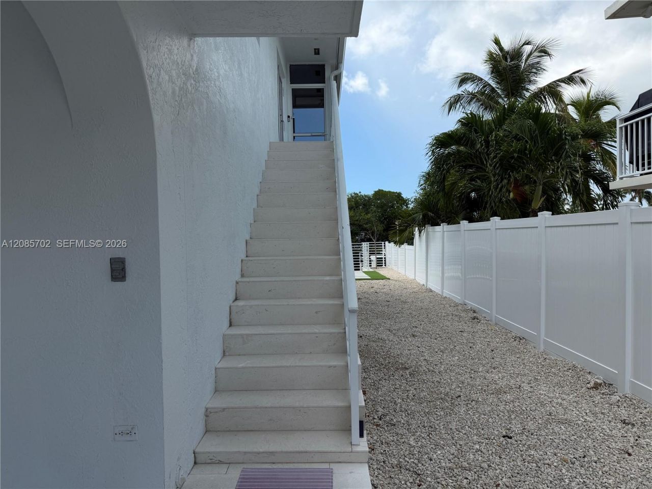 179 Plantation Ave, Plantation Key, FL 33070 Photo