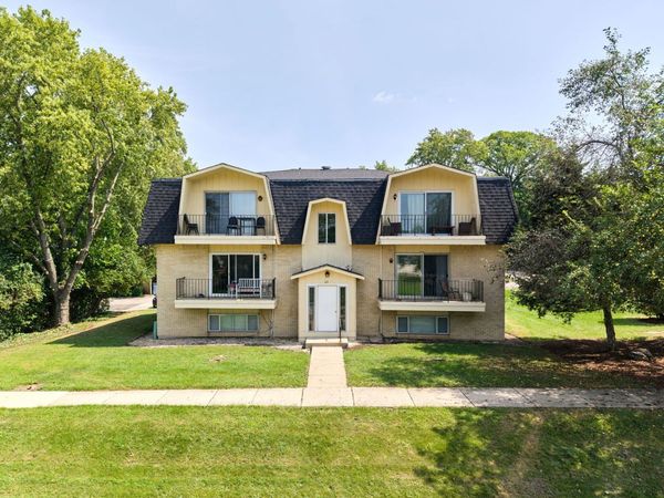20 S 14th Street , St. Charles, IL 60174