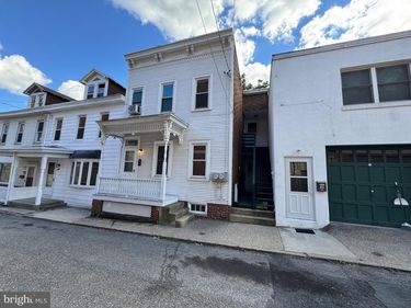 131 CHERRY STREET, Unit 2, PORT CARBON, PA 17965
