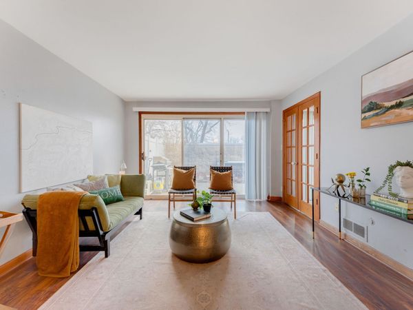 2525 S Shore Dr, Unit 1D, Milwaukee, WI 53207