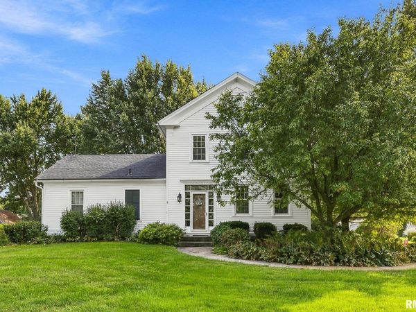 304 CALIFORNIA Avenue, East Galesburg, IL 61430