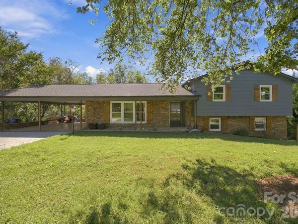 2935 Palmer Place, Hudson, NC 28638