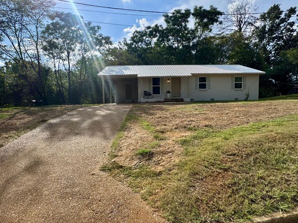 183 N Cox St., Pontotoc, MS 38863