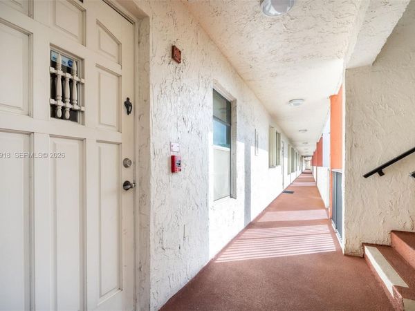 150 S Hollybrook Ter , Unit 208, Pembroke Pines, FL 33025