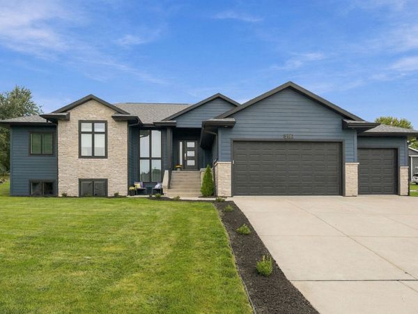216 Ridge Creek Drive, Janesville, WI 53548
