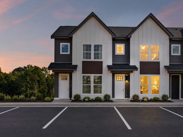 2255 McCormick Ln, Unit 102, Clarksville, TN 37040