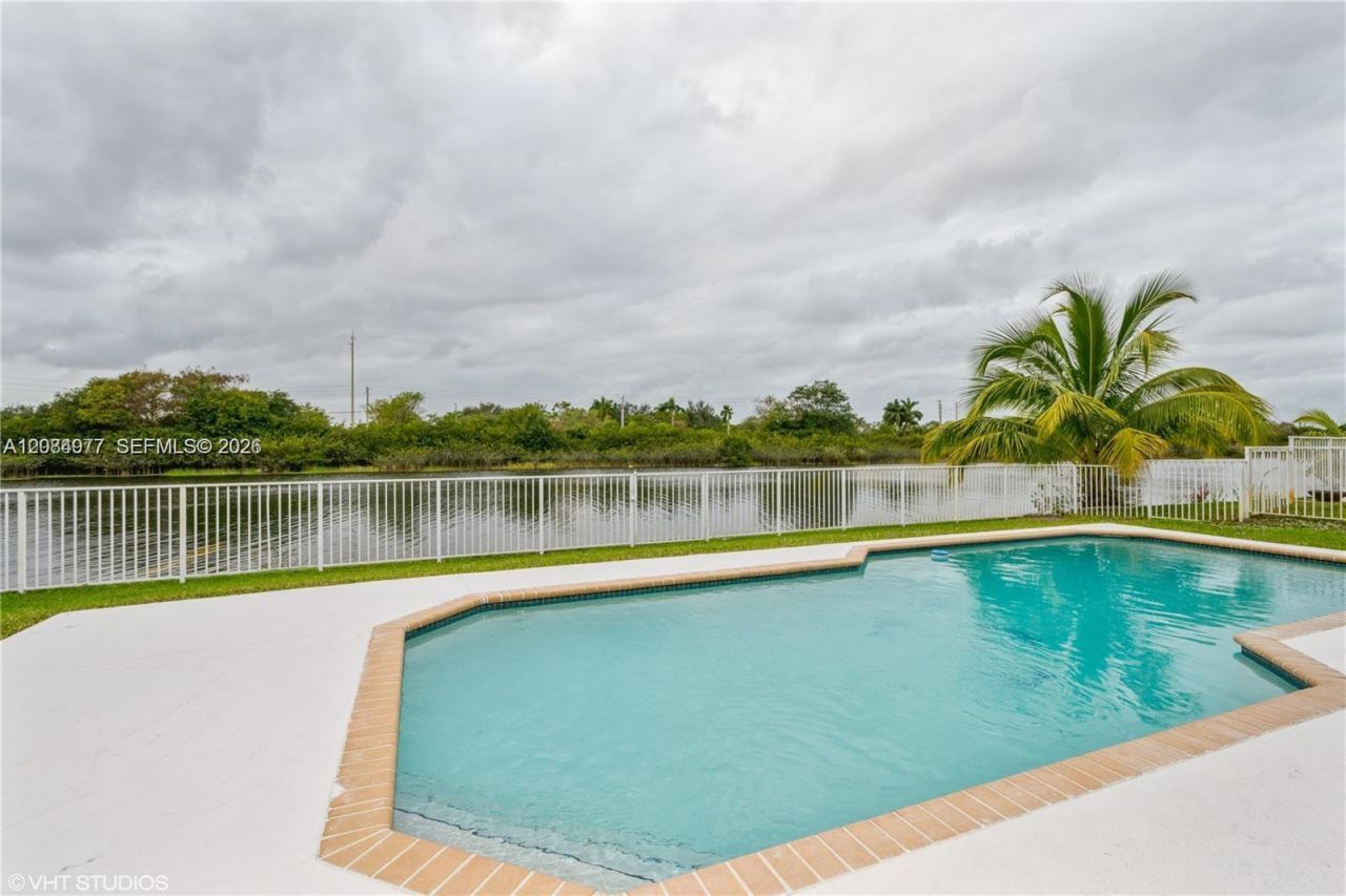 2646 SW 183 Ave, Miramar, FL 33029 Photo