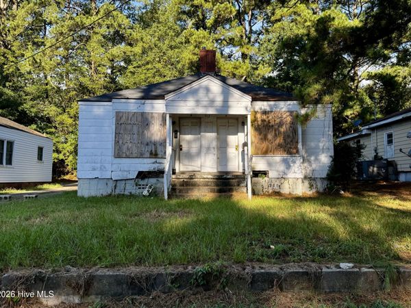 912 Crawford Street S, Wilson, NC 27893