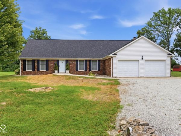8878 N Timberlane, Fountaintown, IN 46130