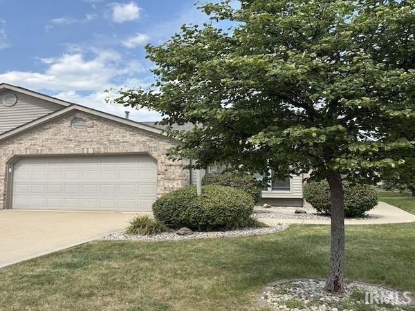 422 Kings Crossing, Huntington, IN 46750