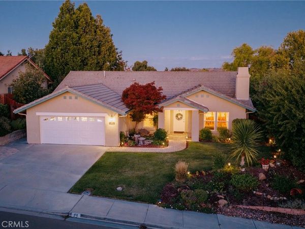 25 Rainbow Court, Templeton, CA 93465