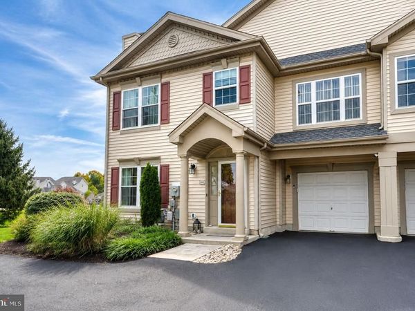 1101 JULIAN DRIVE W, WARWICK TWP, PA 18974