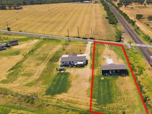 17106 GRIFFIN RD, Atascosa, TX 78002