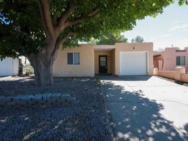 620 Mountain View Avenue NE, Albuquerque, NM 87123