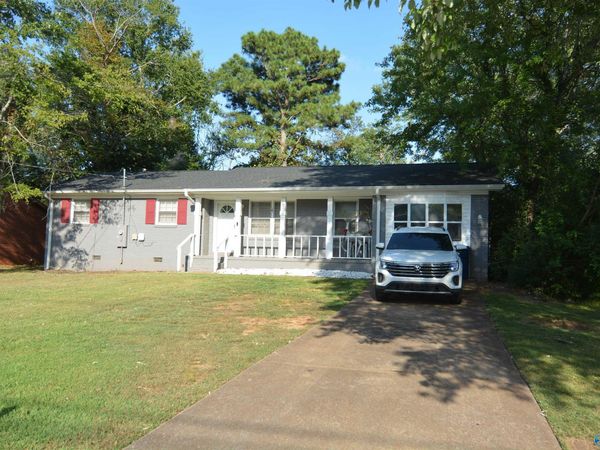6116 Valley Park Drive NW, Huntsville, AL 35810