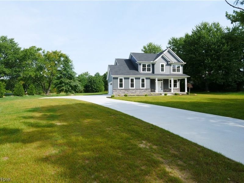 1227 Bell Road, Chagrin Falls, OH 44022 Photo 2