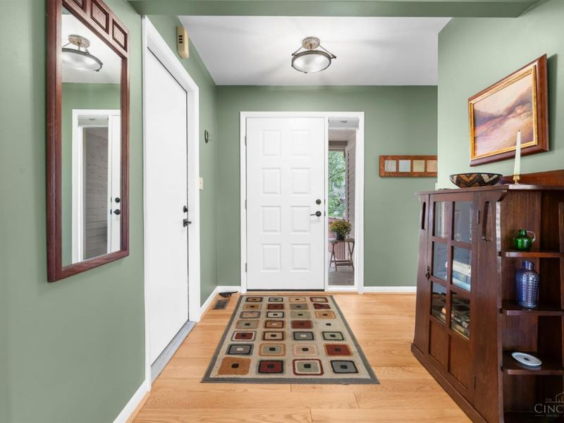 9 Hickory View Lane, Milford, OH 45150 Photo 6