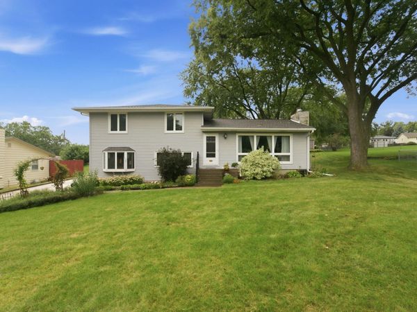 120 Spieker Road, Waterloo, IA 50701