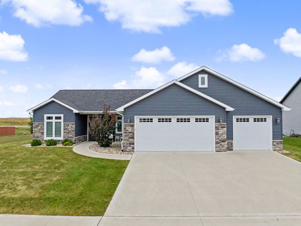 1509 Ledges Drive, Ames, IA 50010