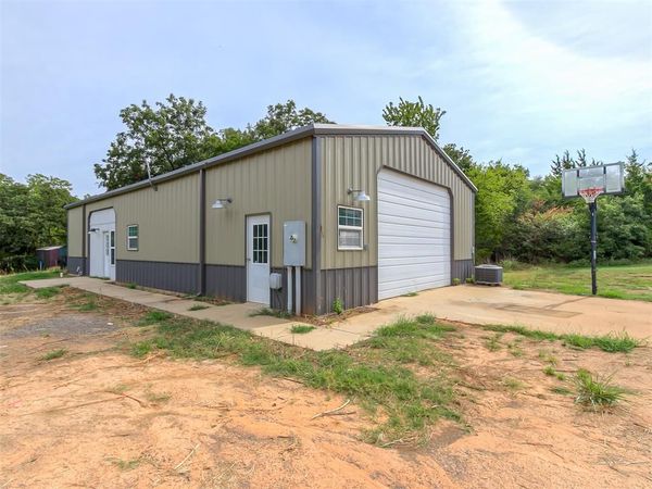 15705 Grant Road, Shawnee, OK 74801