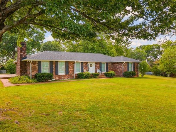226 Maple Hill Rd , Lebanon, TN 37087